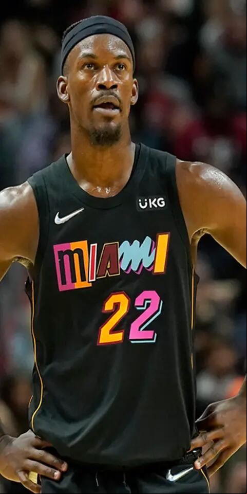Jimmy Butler & Heat slight favorites against Wizards on November 20, 2021.